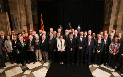 La Hna. María Victoria Molins, la Fundación Pere Tarrés, la Sala Cabanyes y la Asociación Caramelles del Roser de Sant Julià de Vilatorta, entre otras personas y entidades, galardonadas con la Cruz de San Jorge