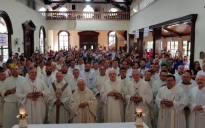 Acción de gracias con las familias acogedoras de los españoles en Panamá