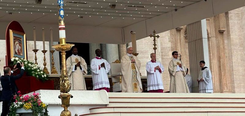 SANT FELIU. El obispo Xabier pide intensificar la oración por la paz