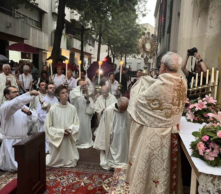 TERRASSA. Celebración del Corpus Christi en la Catedral y en diversas poblaciones de la diócesis