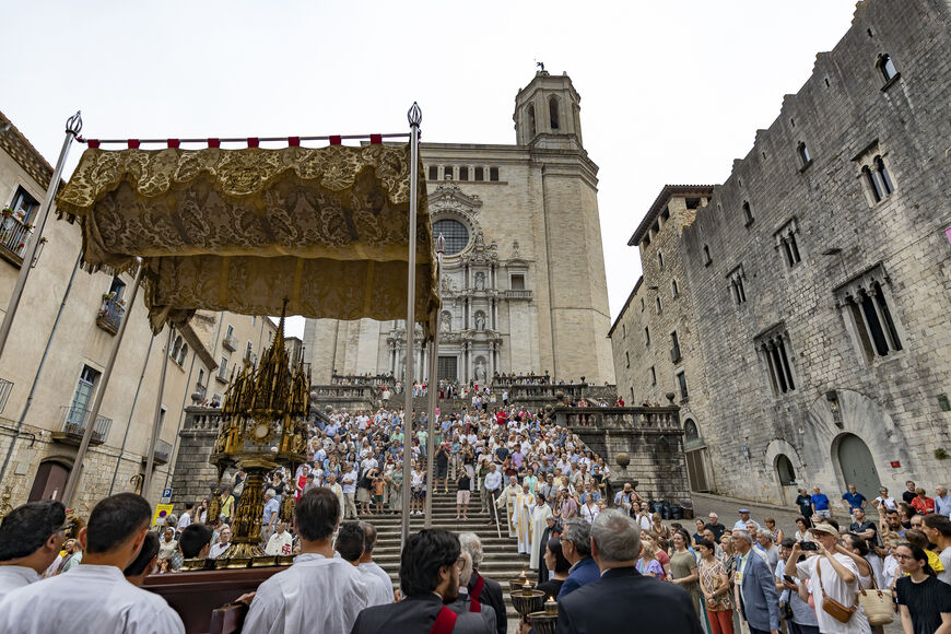 GIRONA. La catedral de Girona viu la celebració de Corpus amb solemnitat