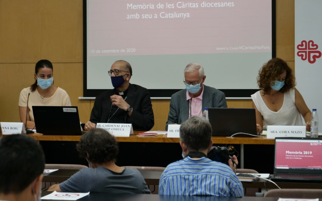 Les deu Càritas catalanes atenen un 63% més de persones en els programes de primera resposta a la COVID-19