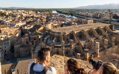 Els bisbes parlen d’acollir els turistes